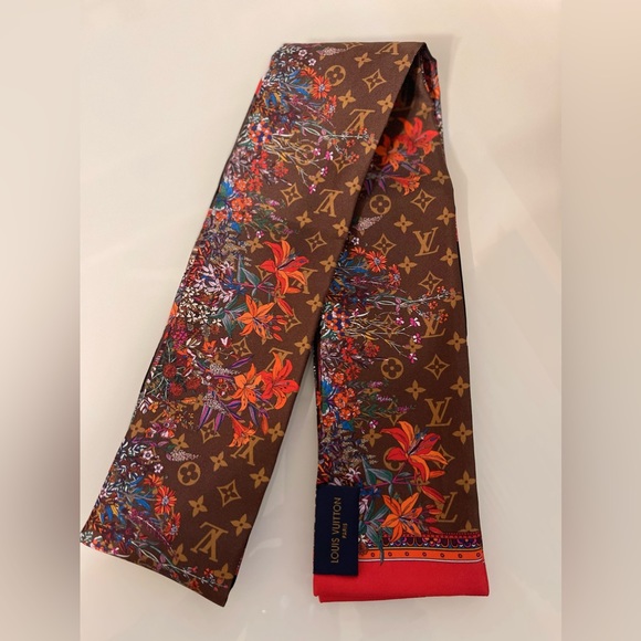 NEW Louis Vuitton Silk Vuittonite Bandeau - Picture 6 of 6